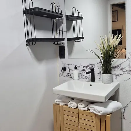 Impresionante Apartamento Industrial Wifi Gratis Hasta 4 Os Encantara Apartment Valencia